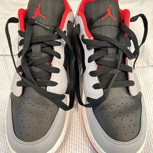 AIR JORDAN 1 LOW (GS) 6.5